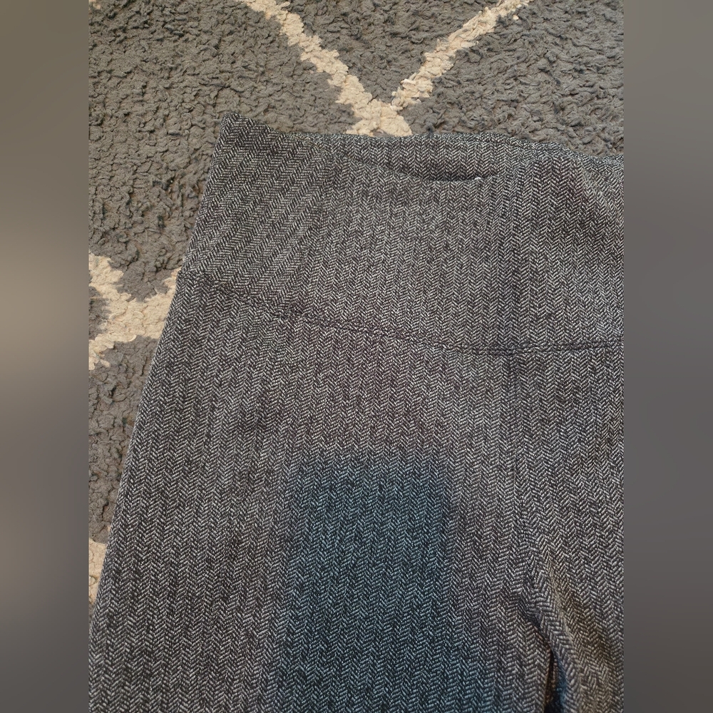 Athleta Delancey Herringbone tight Size Medium - Picture 4 of 10